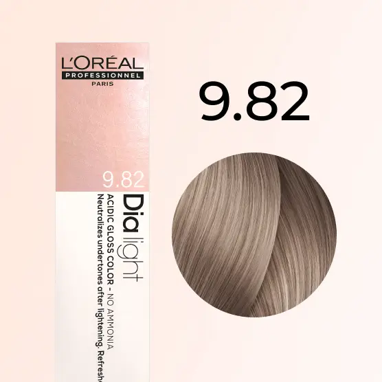 Продукт "Dia Light 9.82" с образцом волос
